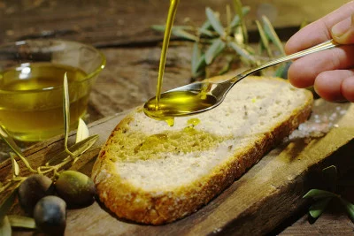 Thumbnail Extra Virgin Olive Oil tasting in a typical Apulian Masseria