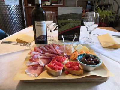 Thumbnail Cata de vinos y visita guiada a la Granja Marini en Chianti