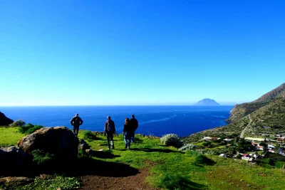 Thumbnail Natura, Cibo e Malvasia: Esperienza gastronomica a Filicudi, Isole Eolie