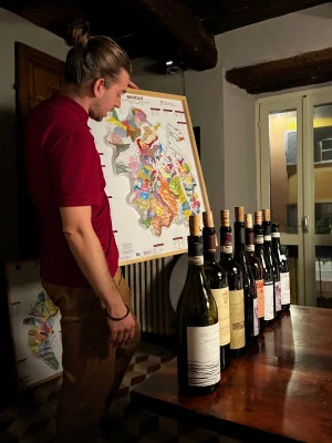 Thumbnail for Experiencia de cata de vinos Barolo y Barbaresco en Neive