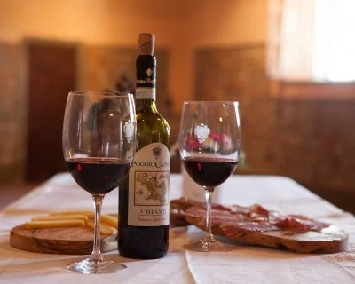 Thumbnail Sorprendente cata de vinos y visita guiada por el Chianti en la Fattoria Poggio Capponi