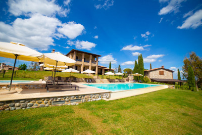 Thumbnail Picnic & Poolside Relax in Montepulciano at Terra Antica