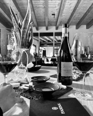 Thumbnail Visita privada y cata de vinos en la Bodega Farina de Valpolicella