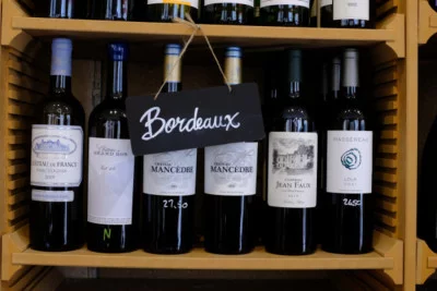 Thumbnail Exclusive Tasting of the Great Bordeaux Wines in the charming Saint-Michel District