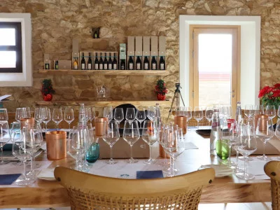 Thumbnail for Cata de vinos y delicias sicilianas en Casa Grazia