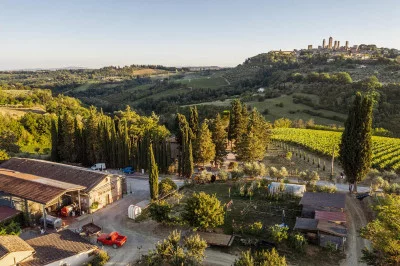 Thumbnail Visita a la bodega y cata de vinos en Pietraserena en San Gimignano