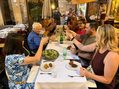Thumbnail The Social Table - Traditional Wine-Tasting Dinner with Locals in Rome