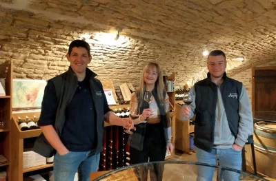 Thumbnail Pause gourmande: Dégustation de vin au Caveau à Auxey