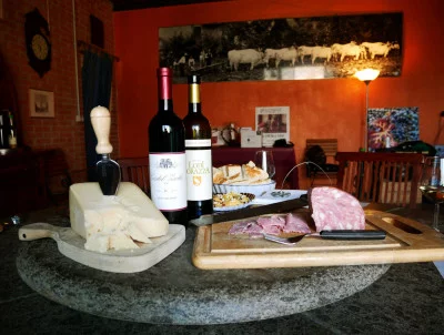 Thumbnail Excursión y cata de vinos en la Cantina Lodi Corazza de Colli Bolognesi