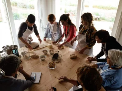 Thumbnail Hands-on Cooking Class and Lunch at Cozzo del Parroco among the vineyards of Noto's countryside
