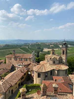 Thumbnail Dégustation de vin Barbaresco et visite à pied à Neive, entre Langhe, Roero et Monferrato