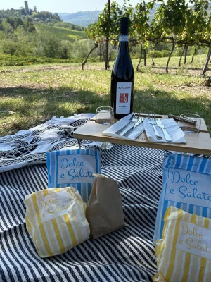 Thumbnail Winery tour and picnic experience at Tenuta Quvestra in Oltrepò Pavese