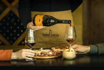 Thumbnail Selection wine tour experience en Conti Zecca