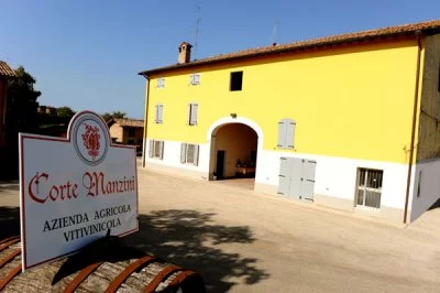 Main image of Corte Manzini cantina punto vendita vino